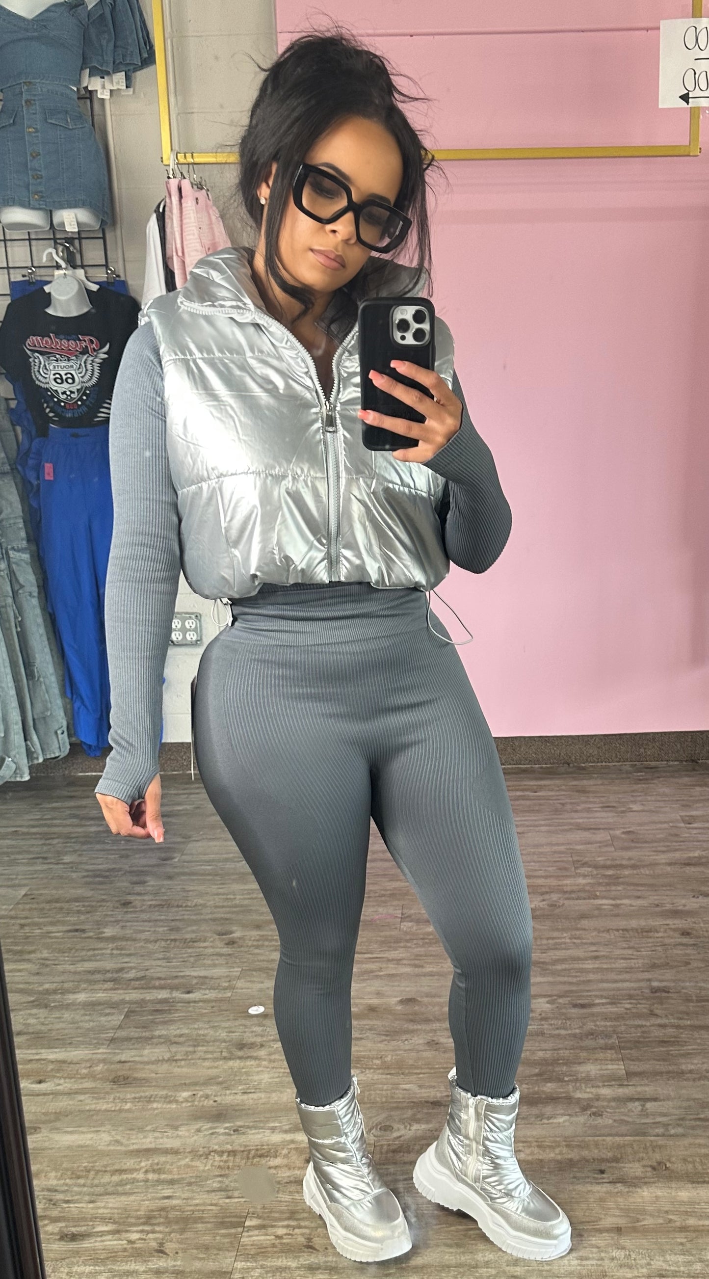 Shiny puffer vest- silver
